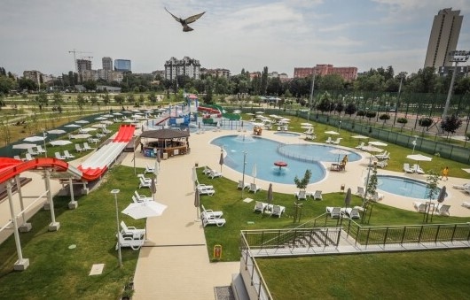Аквапарк Възраждане в София отваря врати на 15 юни Разположен